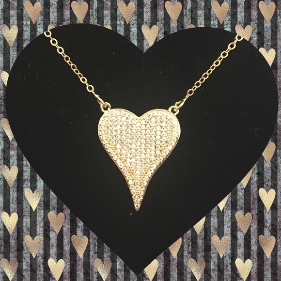 18” Pave crystal heart necklace . Perfect for everyday wear . NWT - Picture 3 of 6